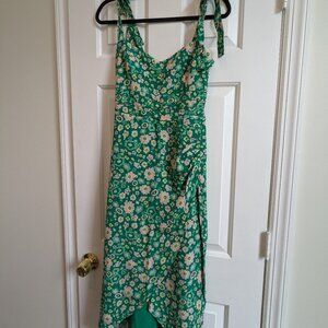 WAYF summer dress in green floral size small